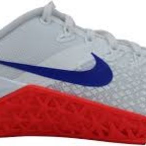 Women's Nike size 12 metcon 4 xd